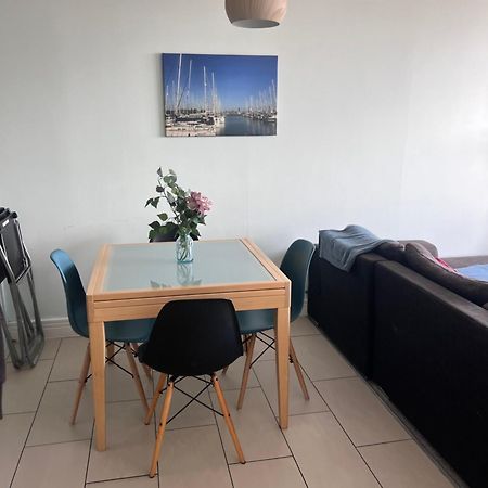 Stunning Marina Apartment Gosport Portsmouth 外观 照片